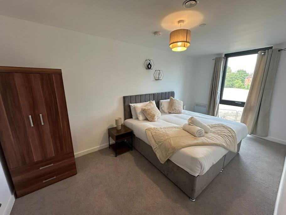 Stylish Central York Apartment Free Parking & Gym Luaran gambar